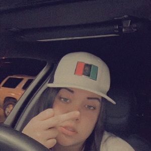 Meet your Posher, Kelsey